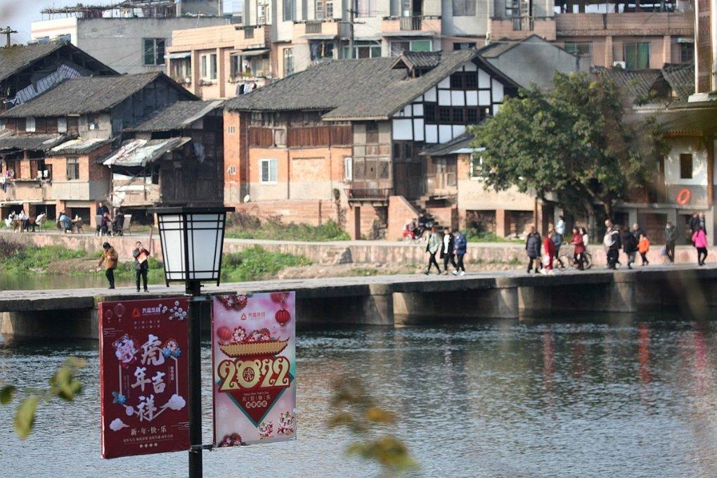 逃出巫婆屋